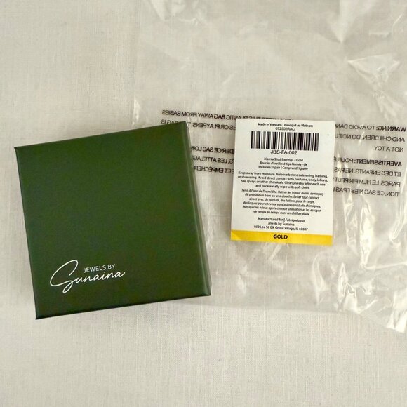 Jewels by Sunaina Narina Stud Earrings Gold CZ Teardrop Statement - Picture 11 of 12